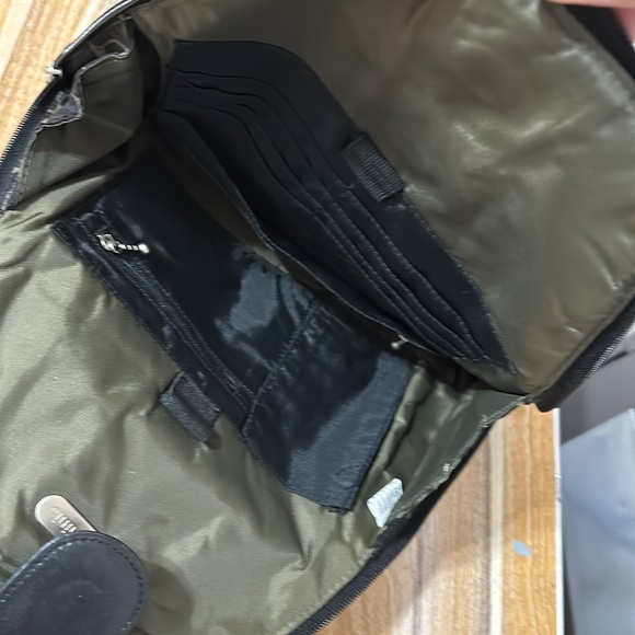 Baggallini Metro Convertible Backpack - Picture 3 of 4